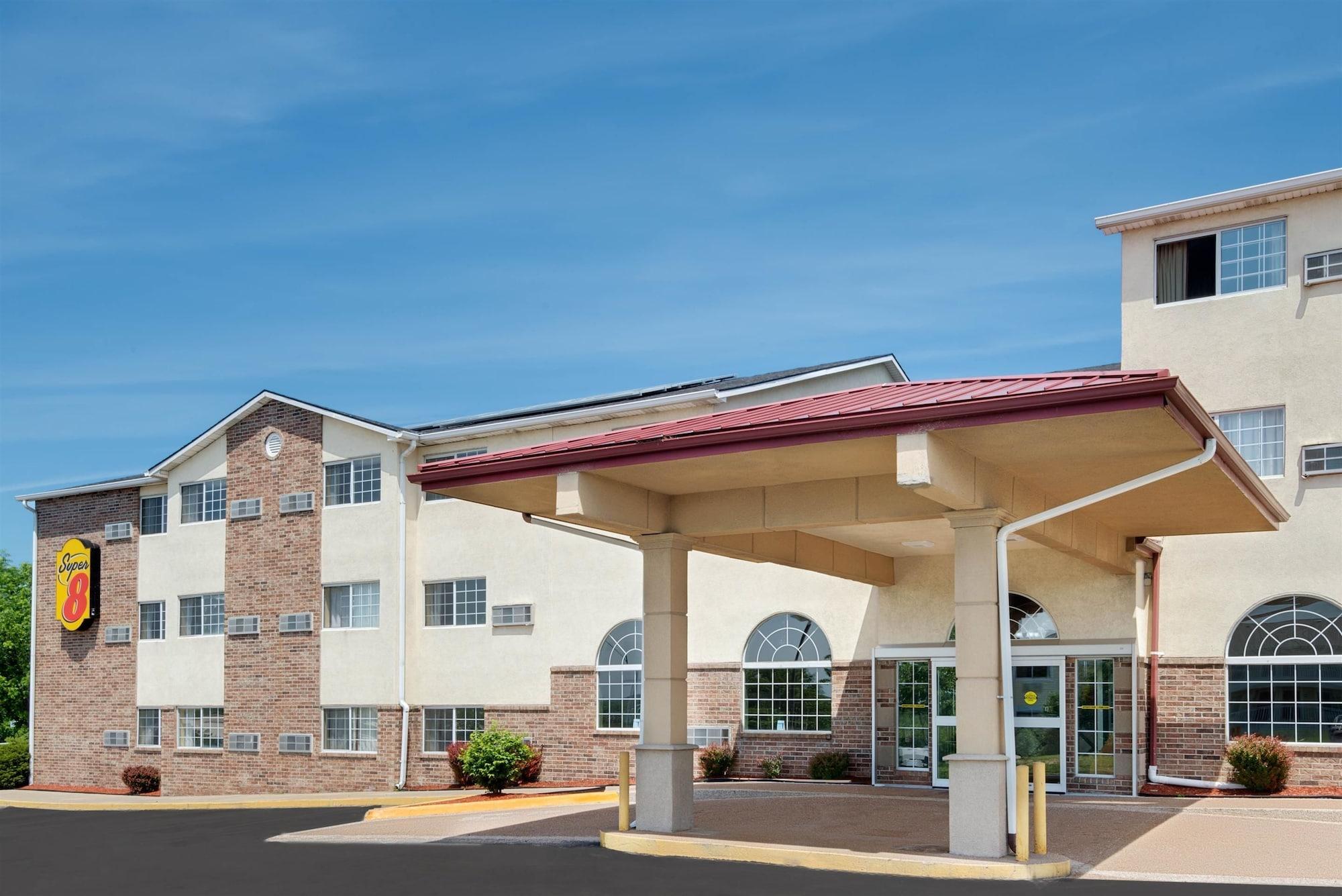 Super 8 By Wyndham Kansas City Exterior foto