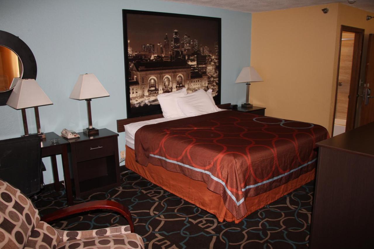Super 8 By Wyndham Kansas City Exterior foto