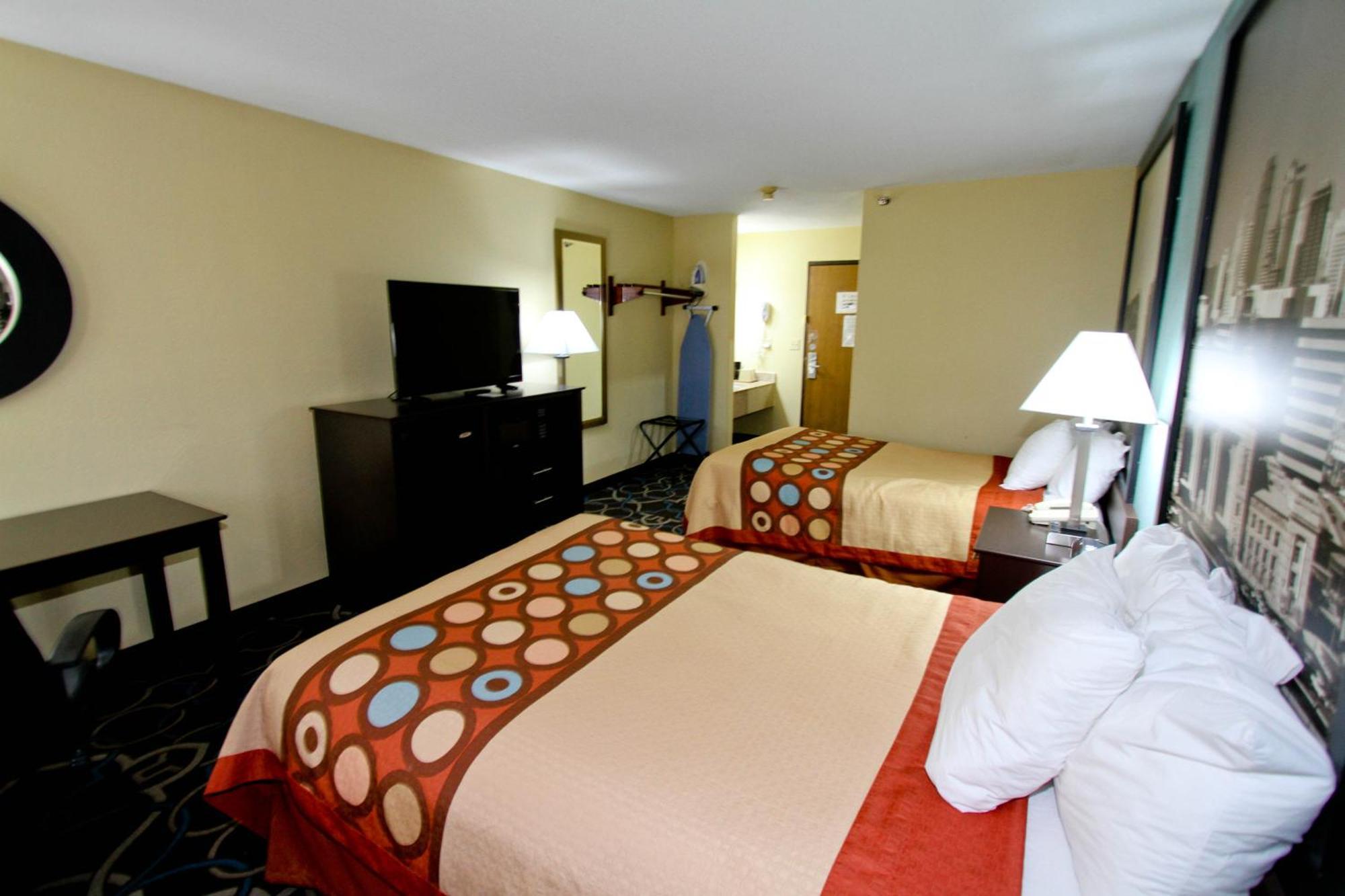 Super 8 By Wyndham Kansas City Exterior foto